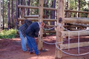 chains0306.jpg